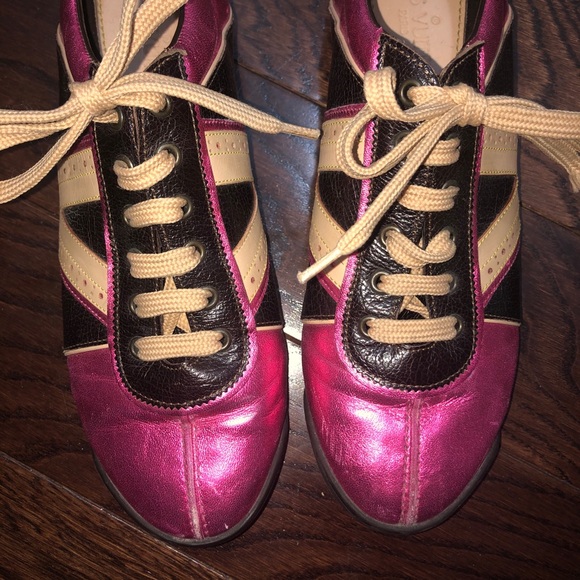 Louis Vuitton Authentic sneakers size 39 - Picture 4 of 9